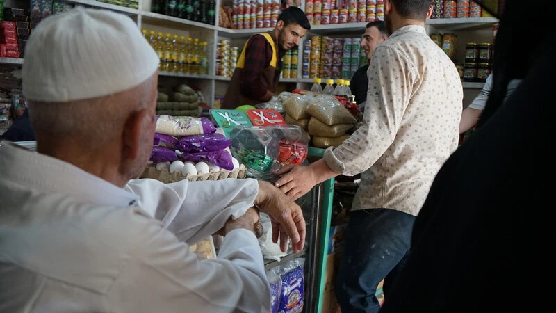 نشاط صرف القسائم الغذائية في مدينة ترمانين .