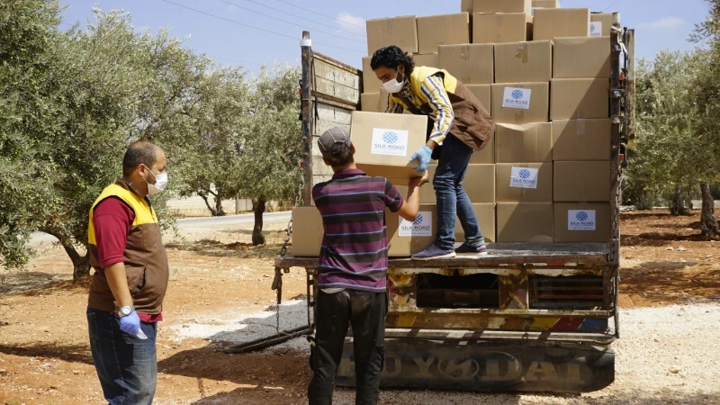 توزيع سلل النظافة على النازحين في منطقتي ترمانين وباتنتة